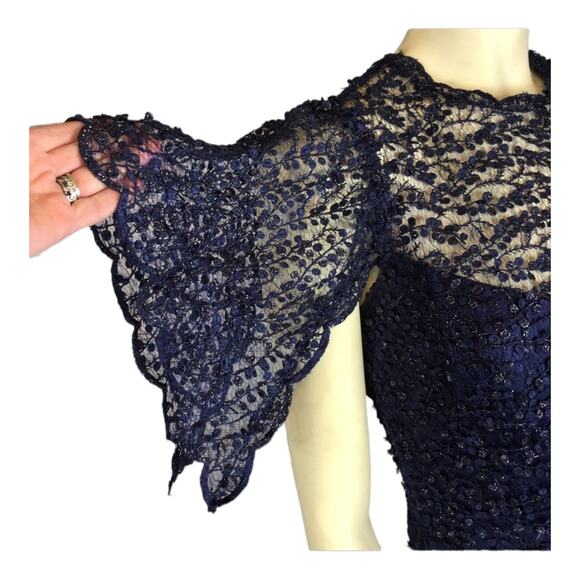 NICOLE BAKTI  Scalloped Flutter Sleeve Beaded Mermaid Dress STYLE #663 size 8 - Picture 4 of 12